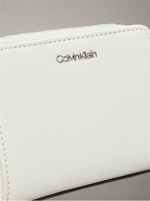 CK MUST MEDIUM ZIP AROUND WALLET CALVIN KLEIN | K60K611937/67U